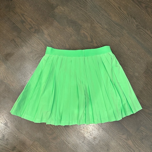 Athleta Girl Pleated Skort Size XXL 16 - Picture 2 of 4